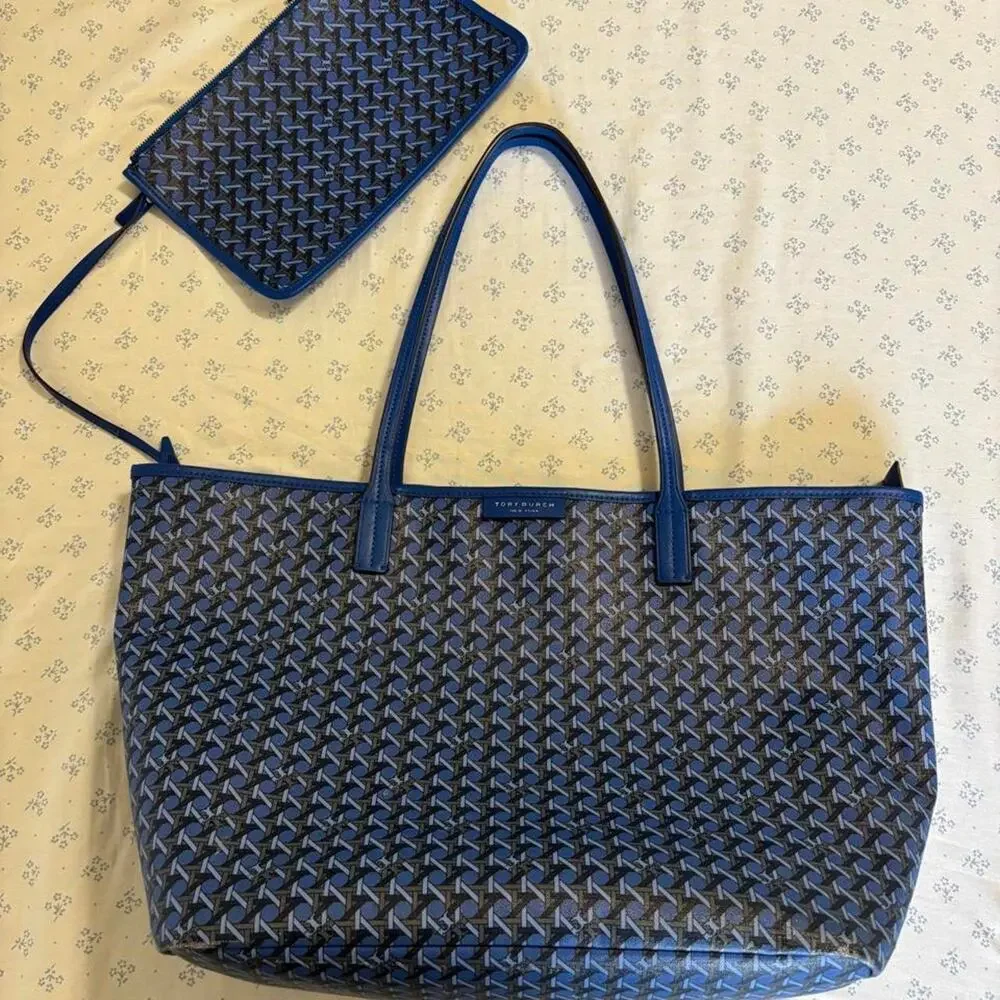 Tory burch blue monogram tote